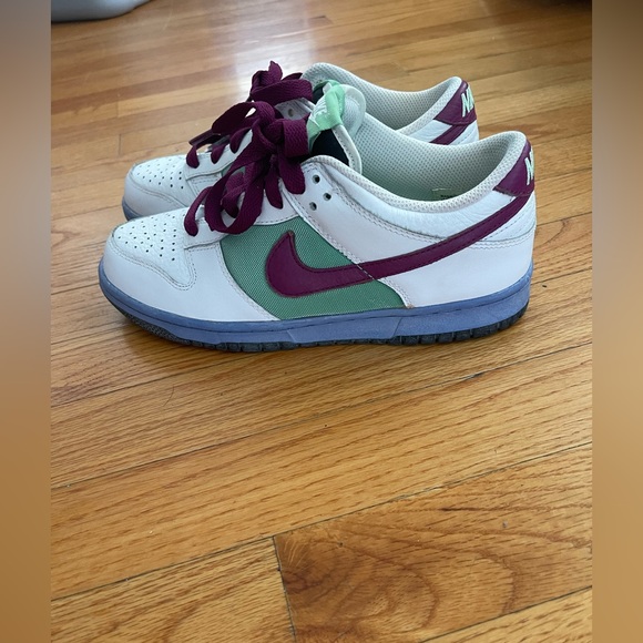 Nike Dunks -Womens 7.5 - Picture 3 of 5
